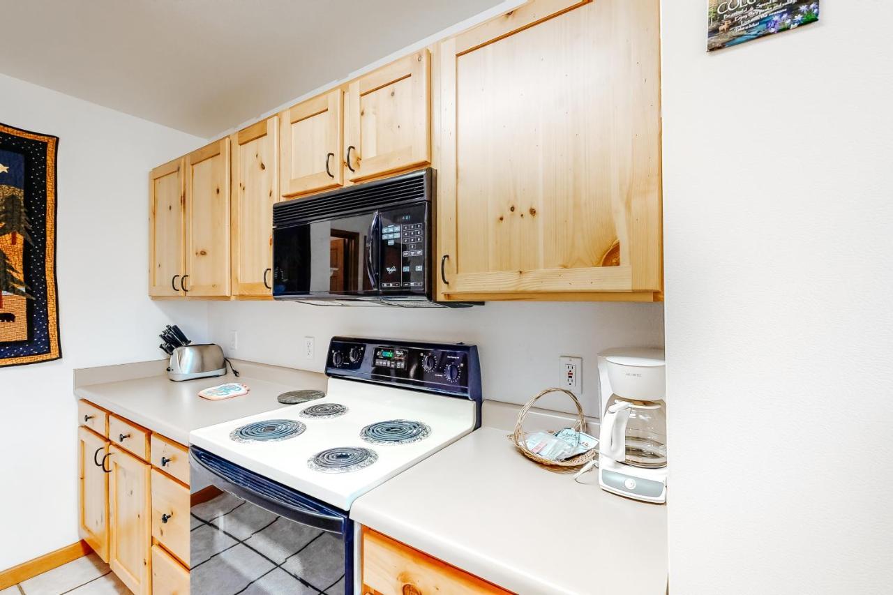 Riverview Condos グランドレイク エクステリア 写真