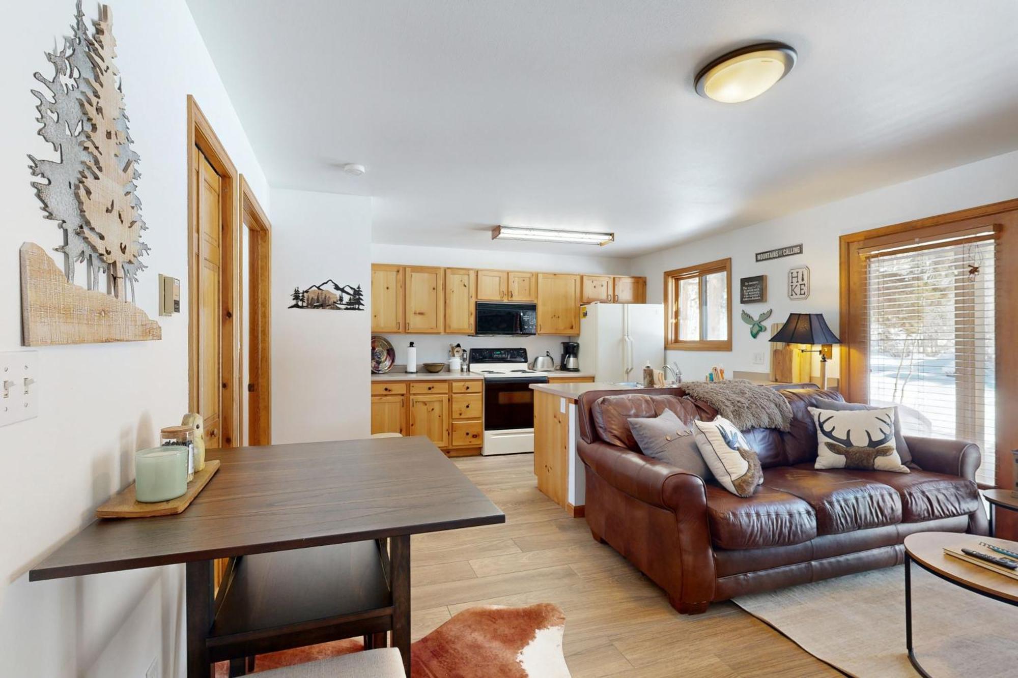 Riverview Condos グランドレイク 部屋 写真