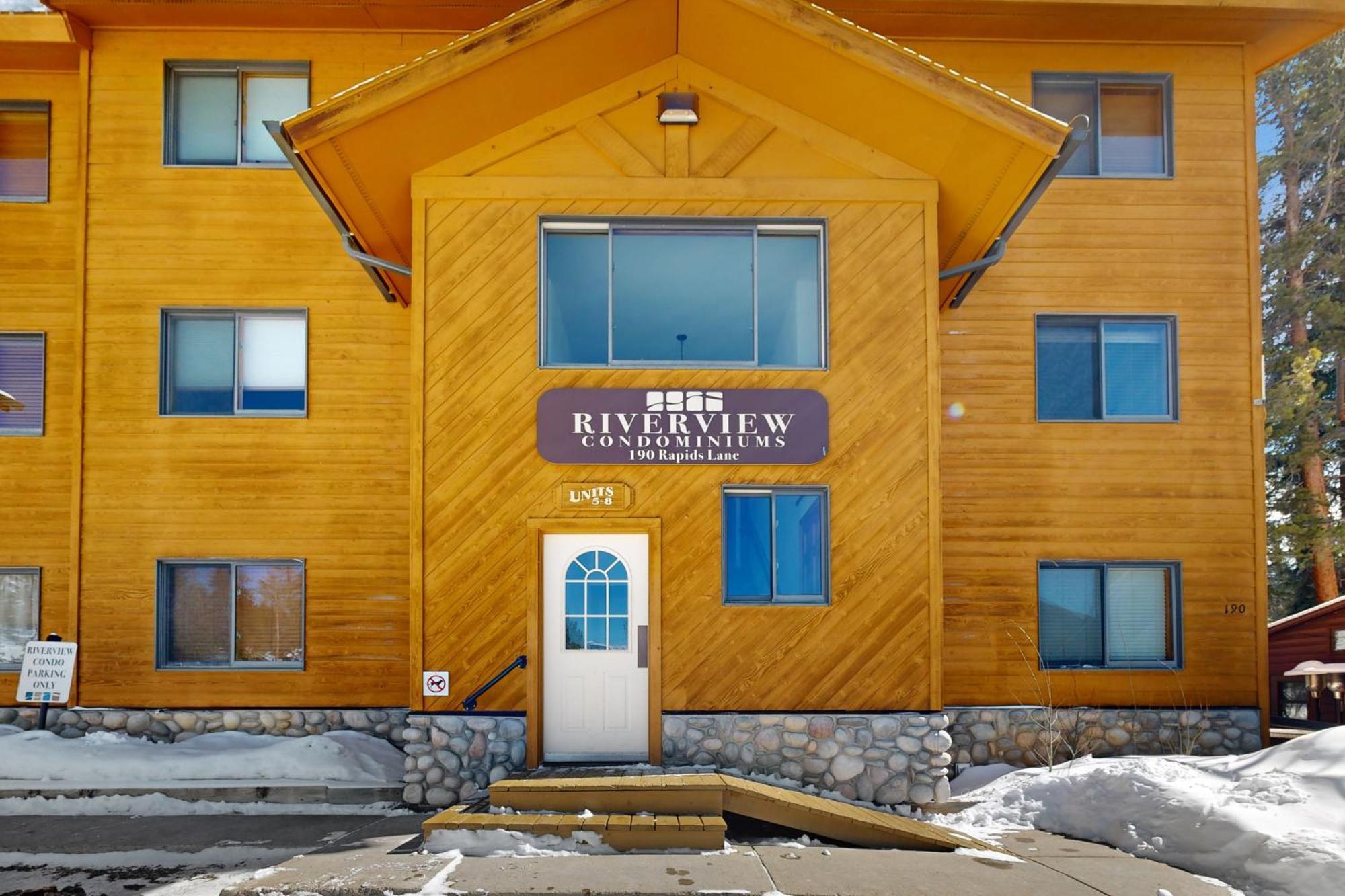 Riverview Condos グランドレイク 部屋 写真