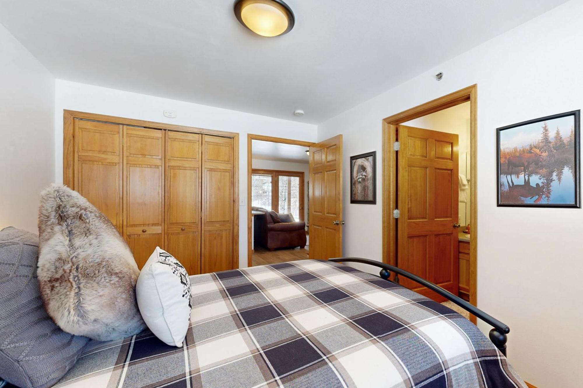 Riverview Condos グランドレイク 部屋 写真
