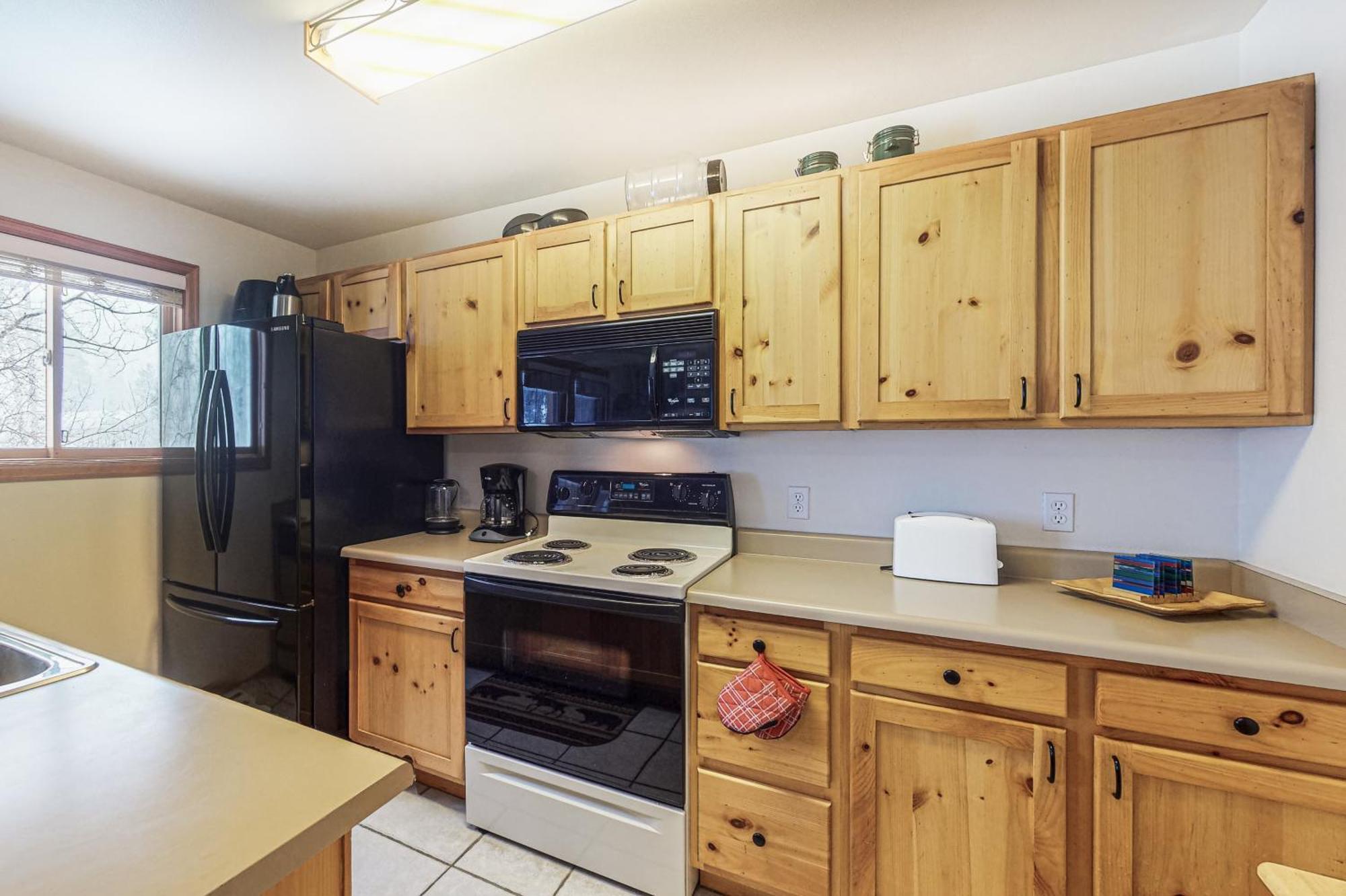 Riverview Condos グランドレイク 部屋 写真