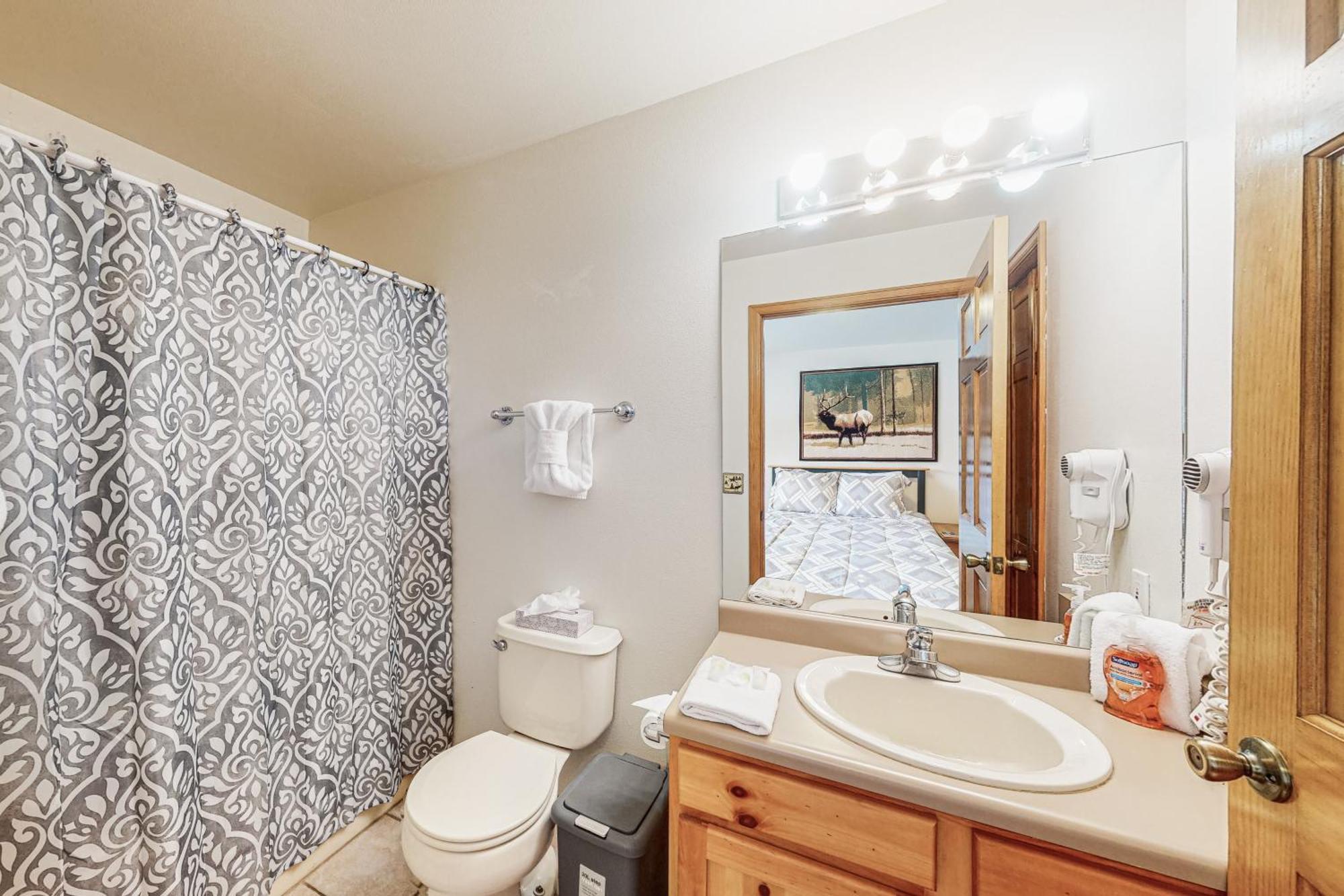Riverview Condos グランドレイク 部屋 写真