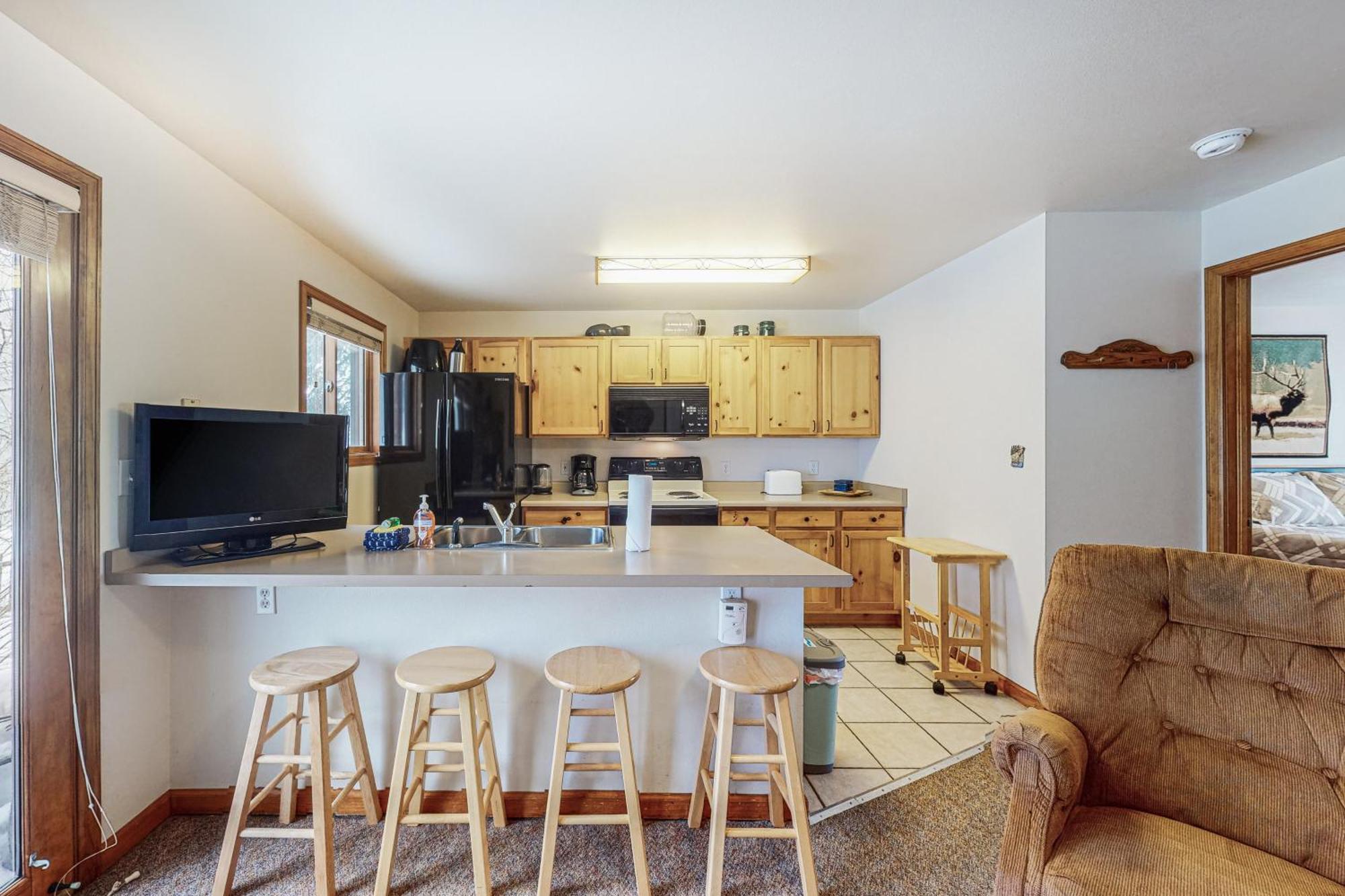 Riverview Condos グランドレイク 部屋 写真
